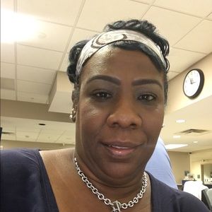 Meet your Posher, Yolanda